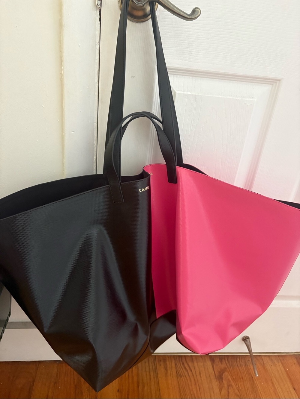Reversible Tote Bag in Black and Hot Pink - large one